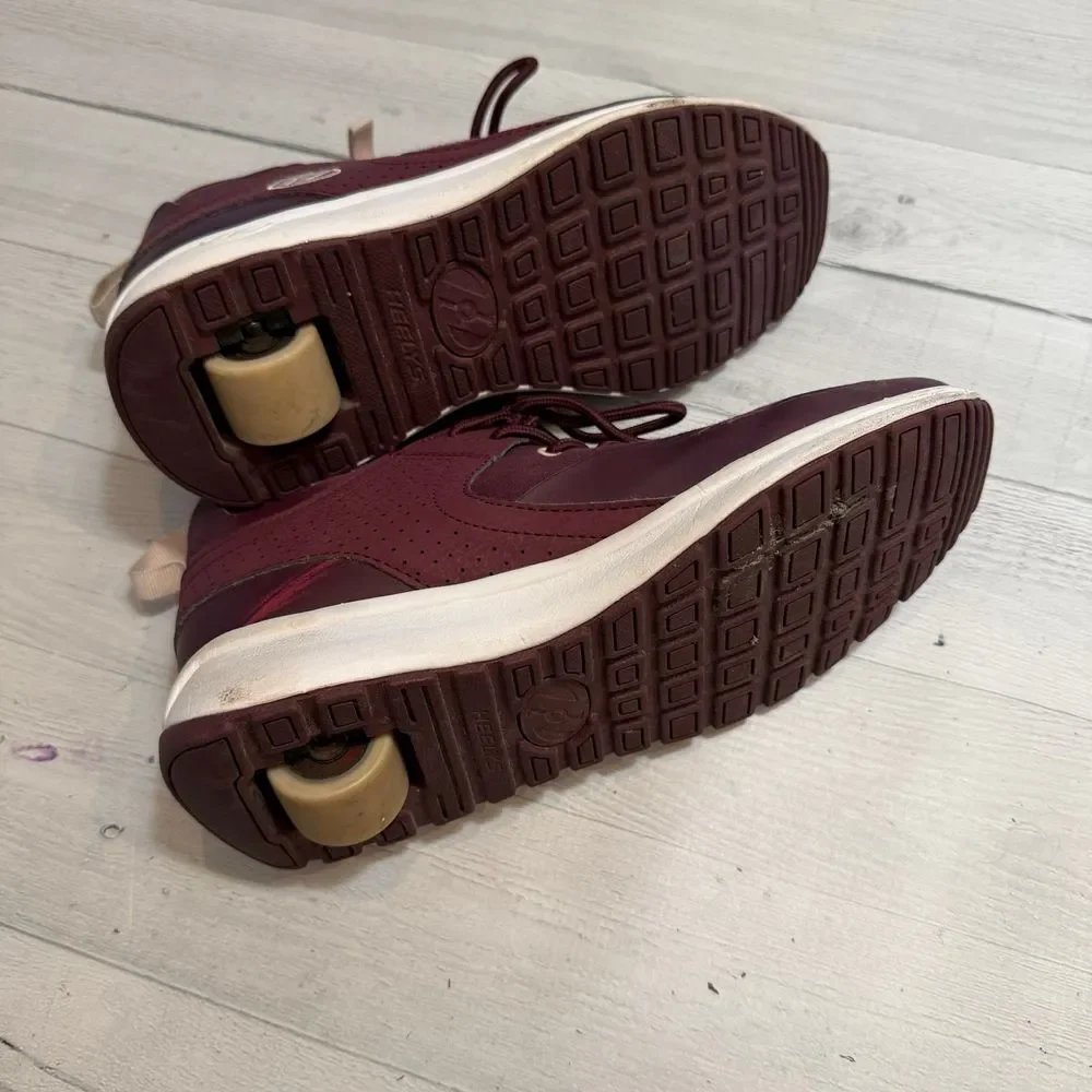 Heelys Piper Mid Top Sneaker Burgundy youth 6 Womens‎ Size 7